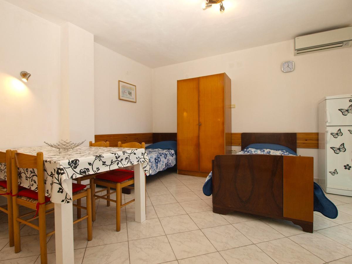 Apartments Mladen 1588 PUY Exterior foto